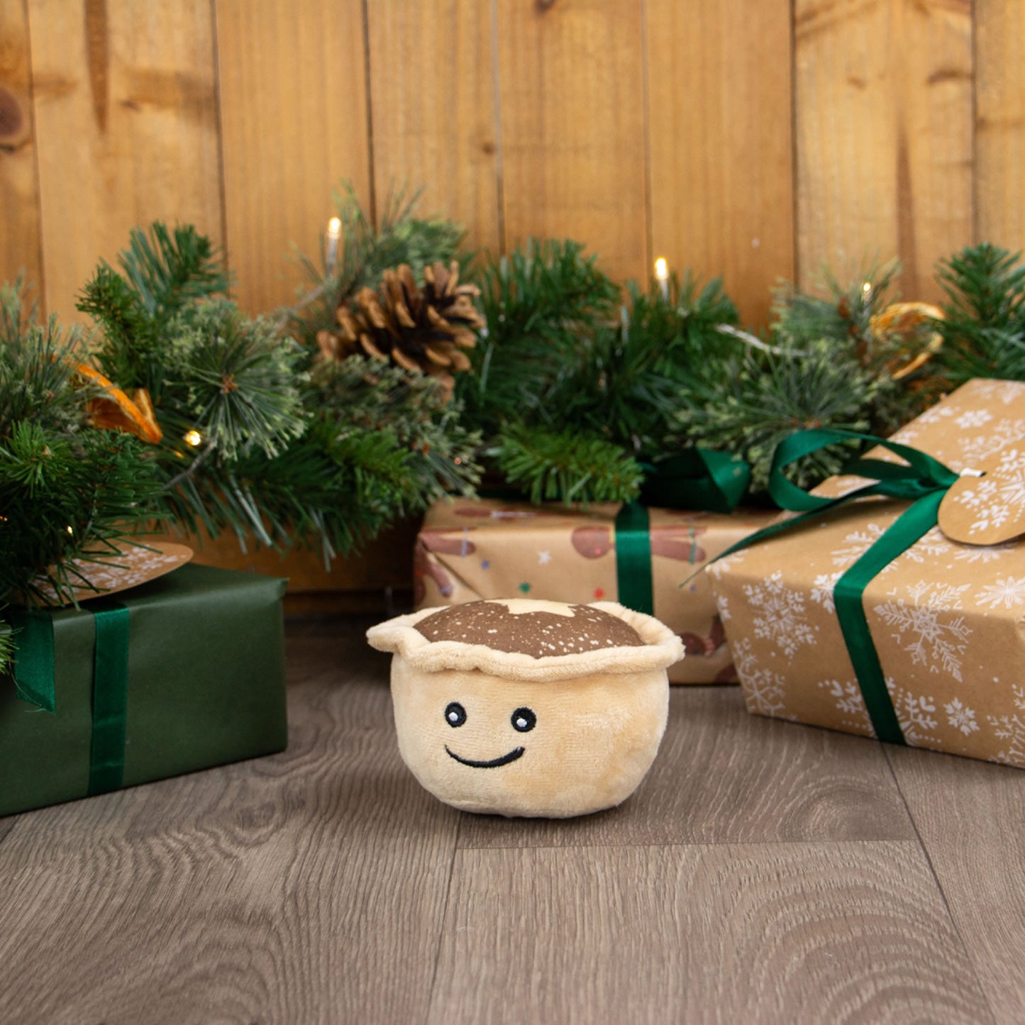 Matty Mince Pie Dog Toy